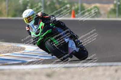 media/Sep-20-2025-TrackDaz (Sat) [[27f0cde673]]/B Group/220pm (Turn 9)/